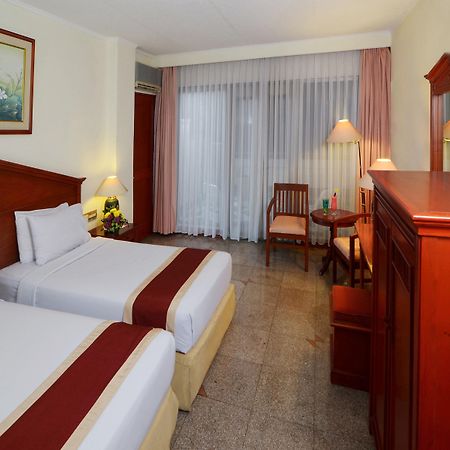 The Jayakarta Suites Bandung Restaurant foto