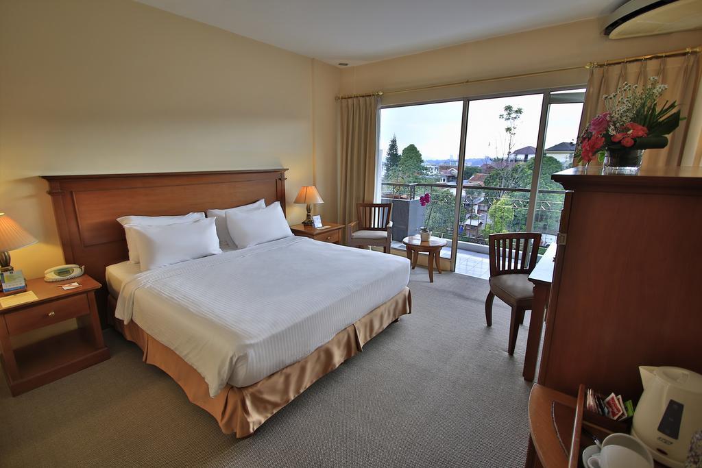 The Jayakarta Suites Bandung Zimmer foto